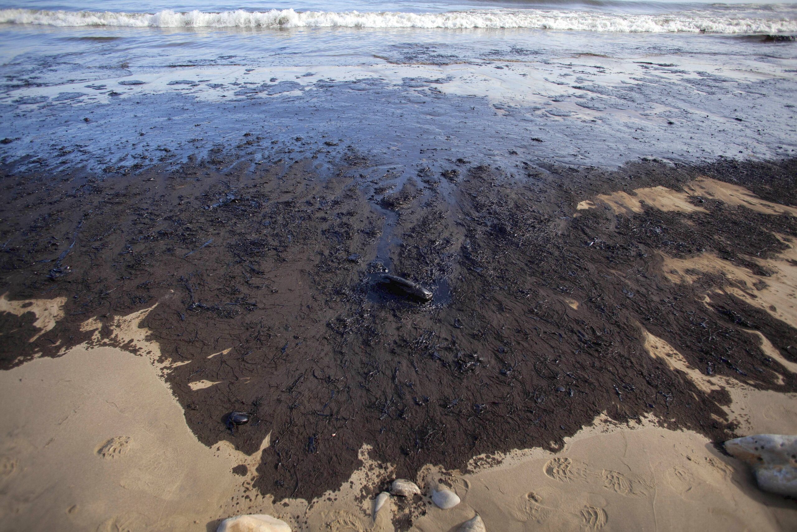 Umweltkatatstrophe in den USA: Noch ist unklar, was das Leck in einer Öl-Pipeline verursacht hat.