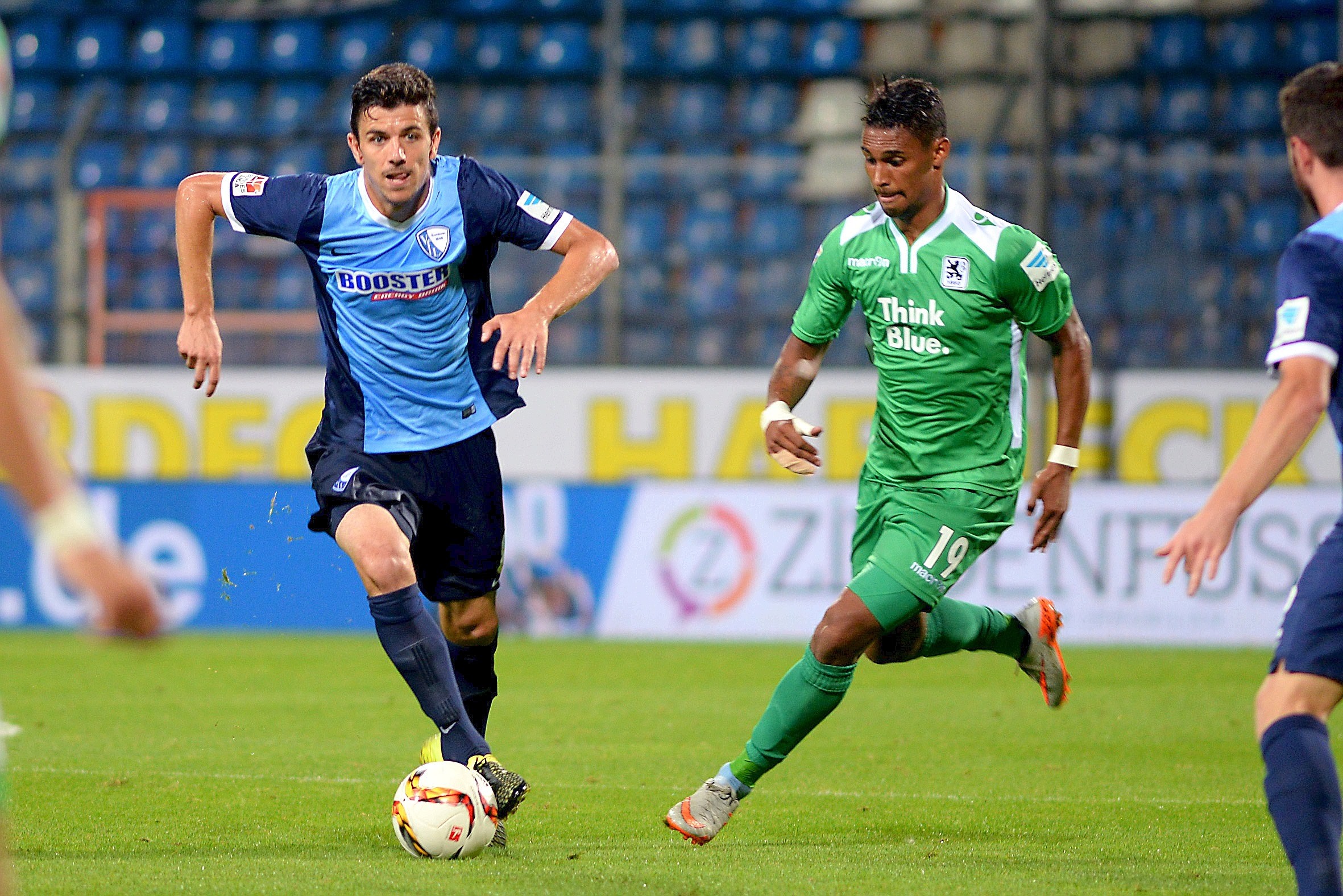 Der VfL Bochum besiegte 1860 München mit 1:0 und verteidigte die Tabellenführung.