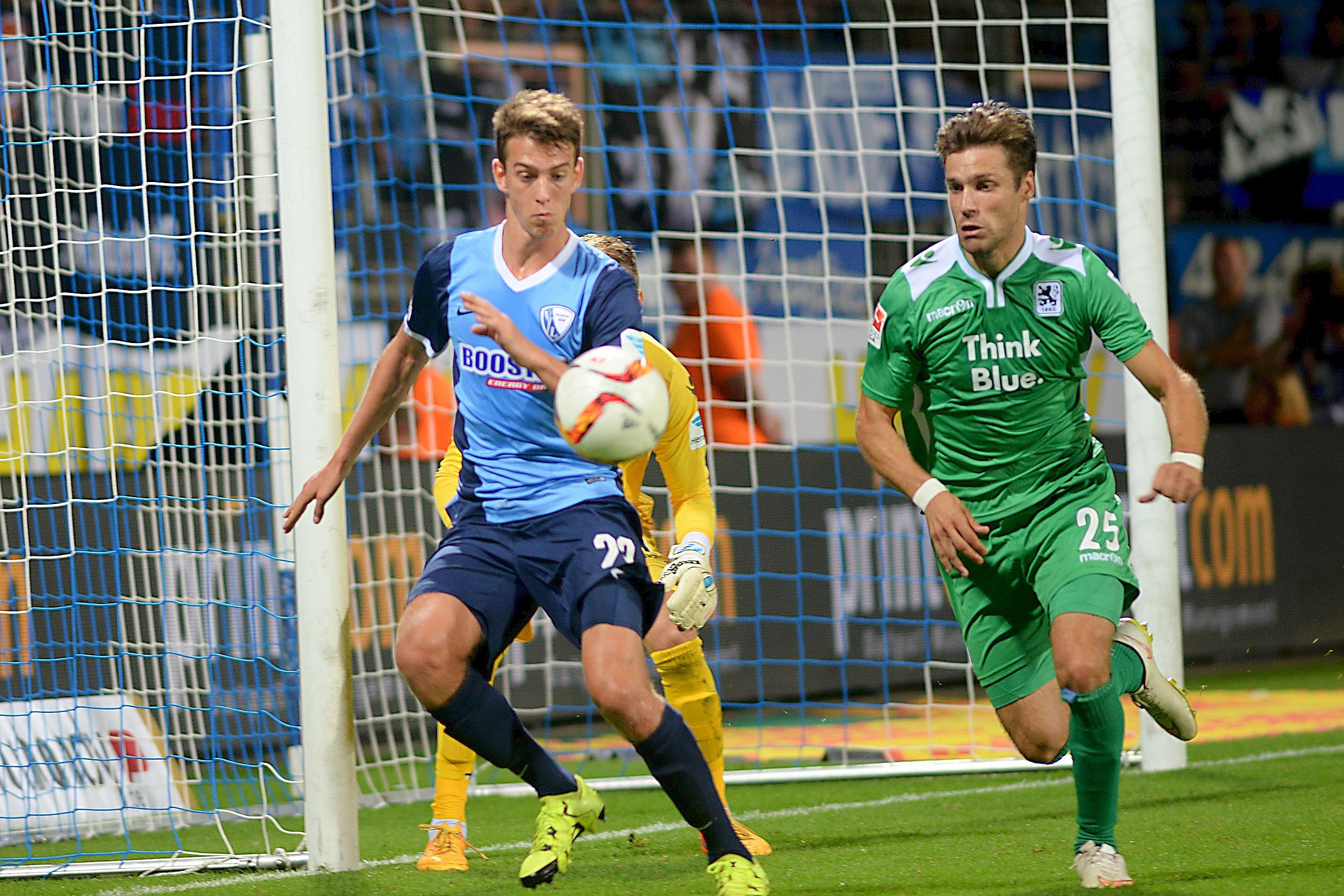 Der VfL Bochum besiegte 1860 München mit 1:0 und verteidigte die Tabellenführung.