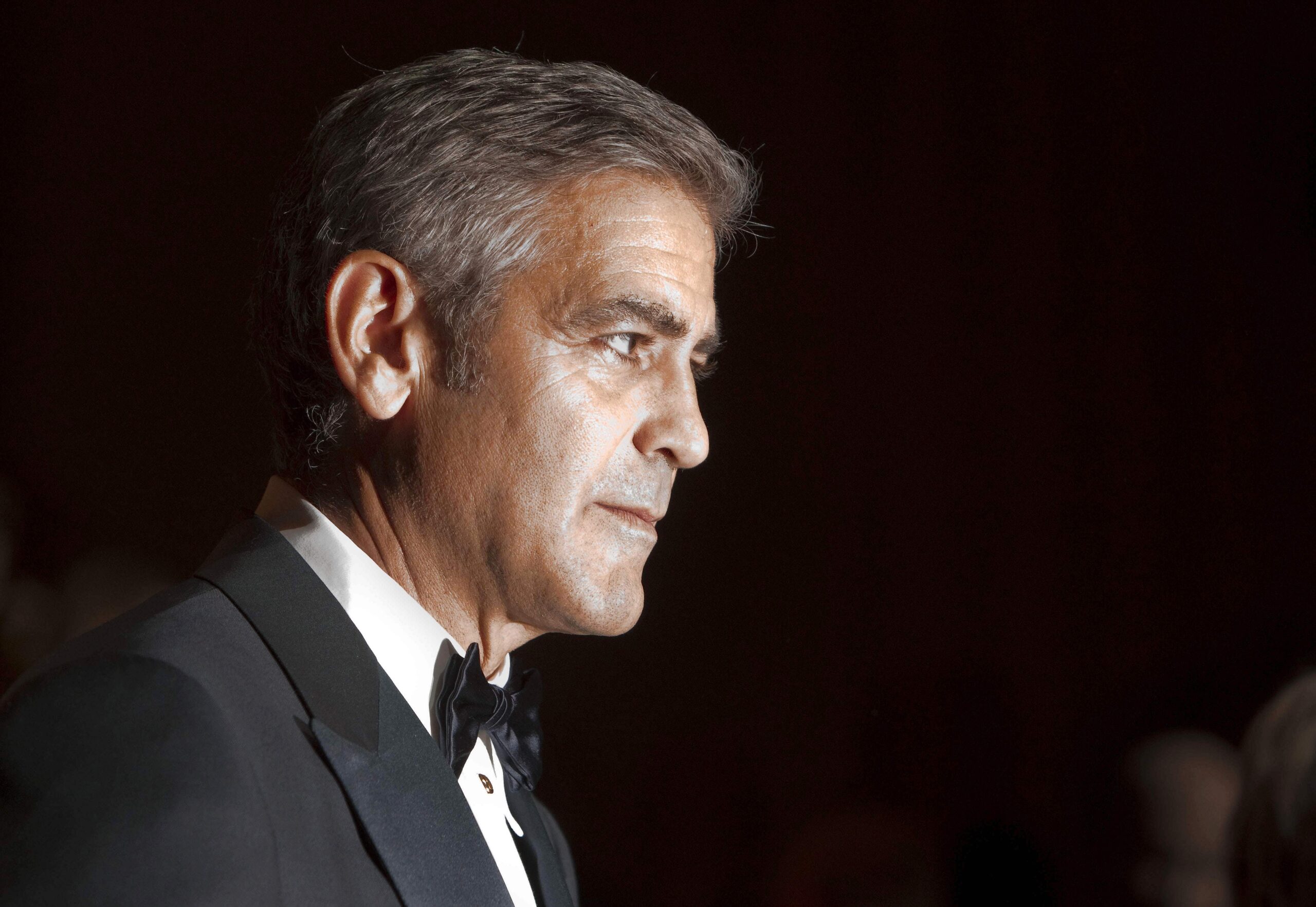 ...nicht so sehr viele bei den diesjährigen Filmfestspielen von Venedig. Hollywood-Star George Clooney hatte den Glamour-Faktor zur Eröffnung deutlich angehoben. Mit...