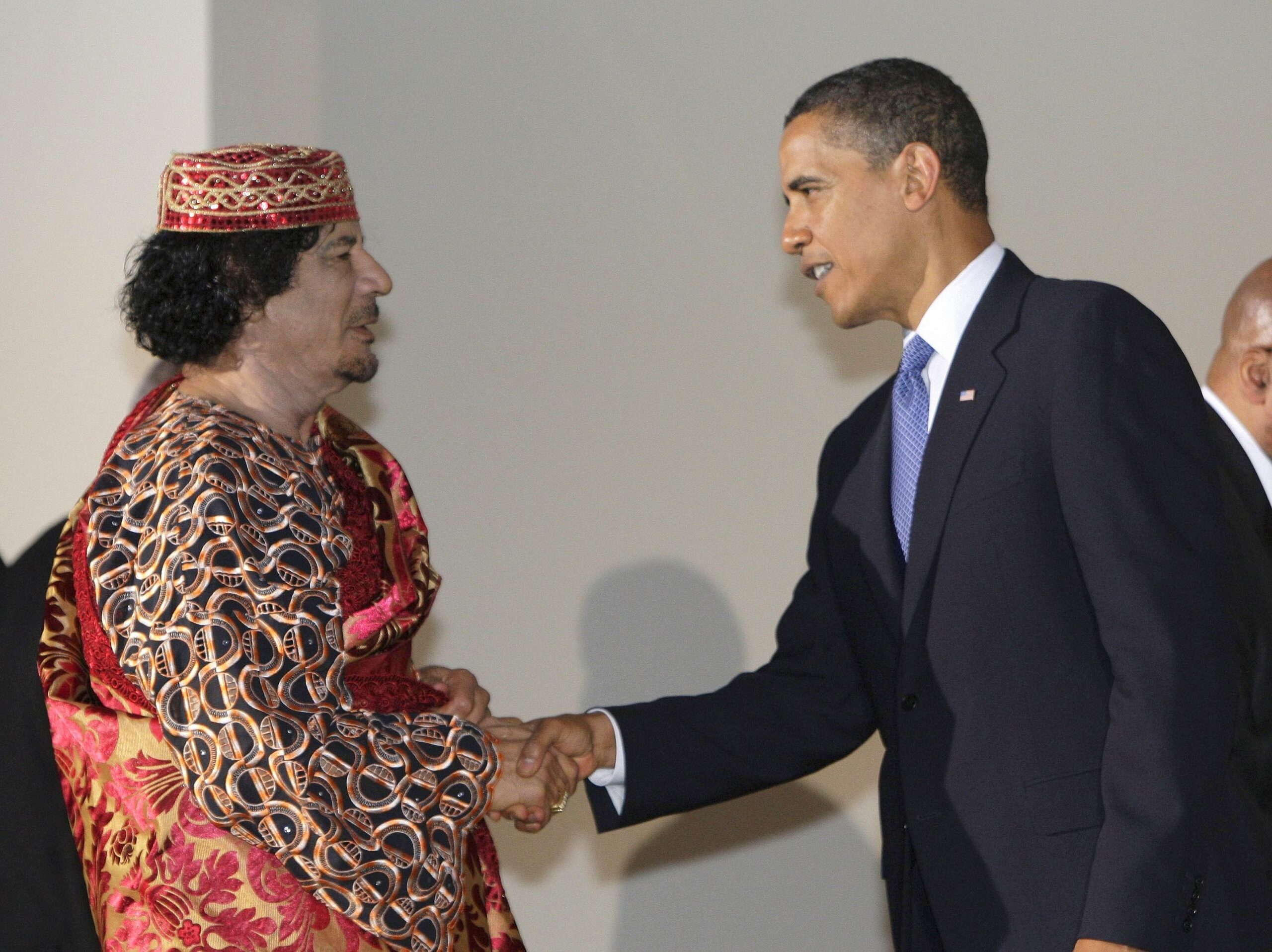 ...zeigte sich in vielen Facetten und mit den Mächtigen der Welt - hier mit US-Präsident Barack Obama. Gaddafi...