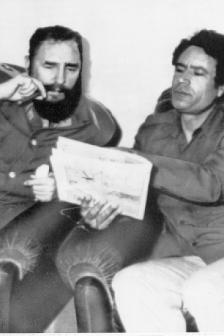 Von Revolutionsführer zu Revolutionsführer: Gaddafi mit Fidel Castro Ende der 1970er Jahre...