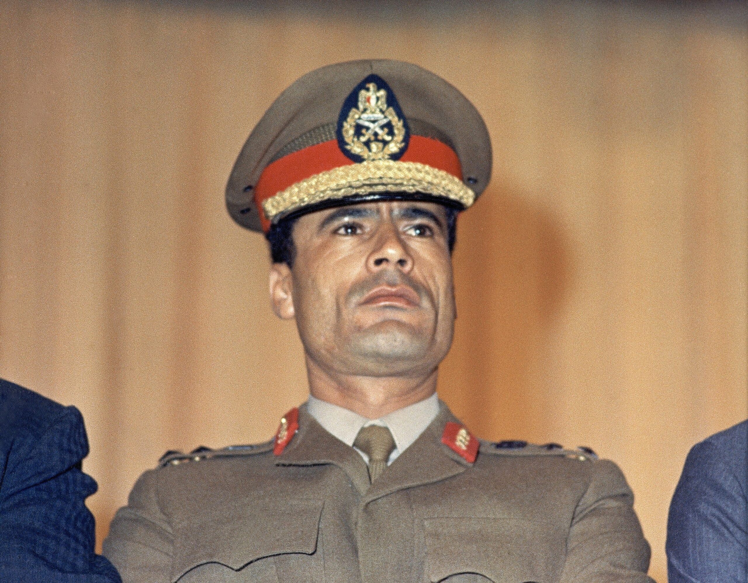 Junger Oberst: Gaddafi auf einem Foto aus dem Jahr 1970. Damals leitete er in Libyen dafi leitet sozialistische Reformen ein. Viele Unternehmen werden verstaatlicht.