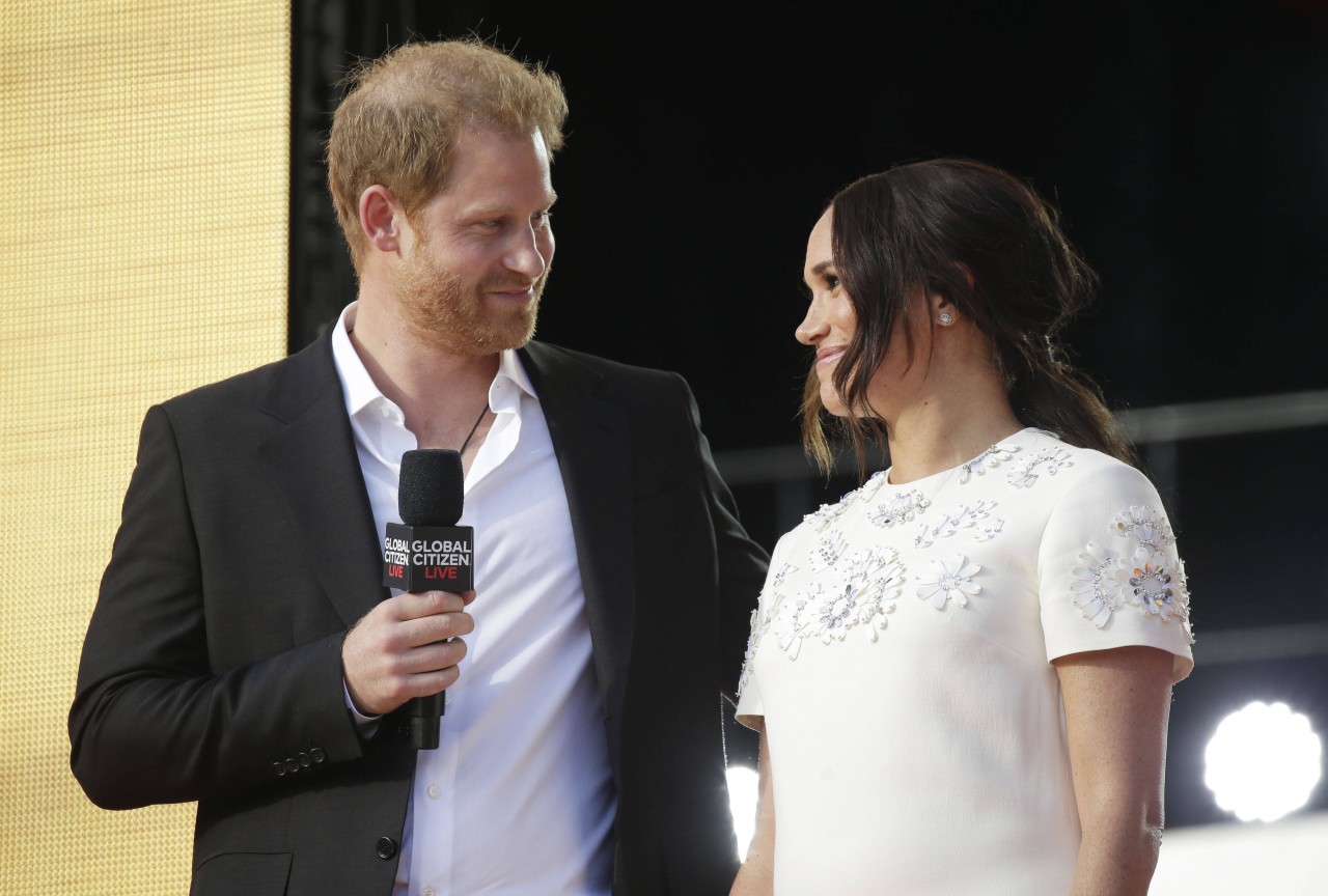 Prinz Harry lässt die Zuschauer ausrasten, als er DAS zu seiner Frau Meghan sagt.