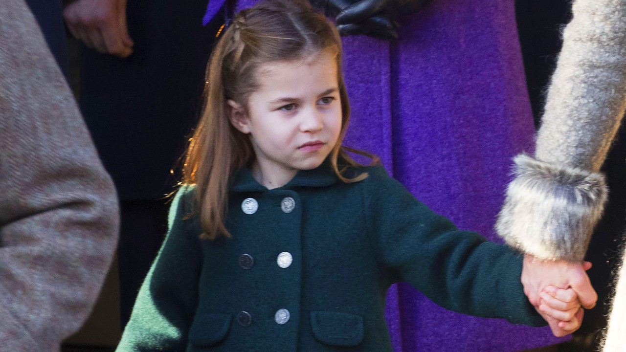 Prinzessin Charlotte hat gerade erst ihren 6. Geburtstag gefeiert. Doch DAS könnte schon jetzt ihr späteres Liebesleben beeinflussen.