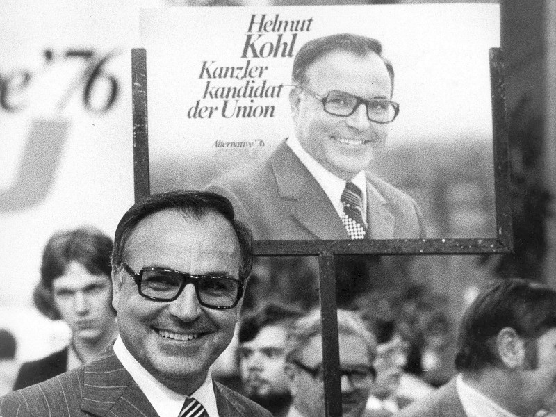 Der Kandidat: Bei der Bundestagswahl 1976 trat Helmut Kohl erstmals als Kanzlerkandidat der Union an. Er unterlag gegen Helmut Schmidt. 