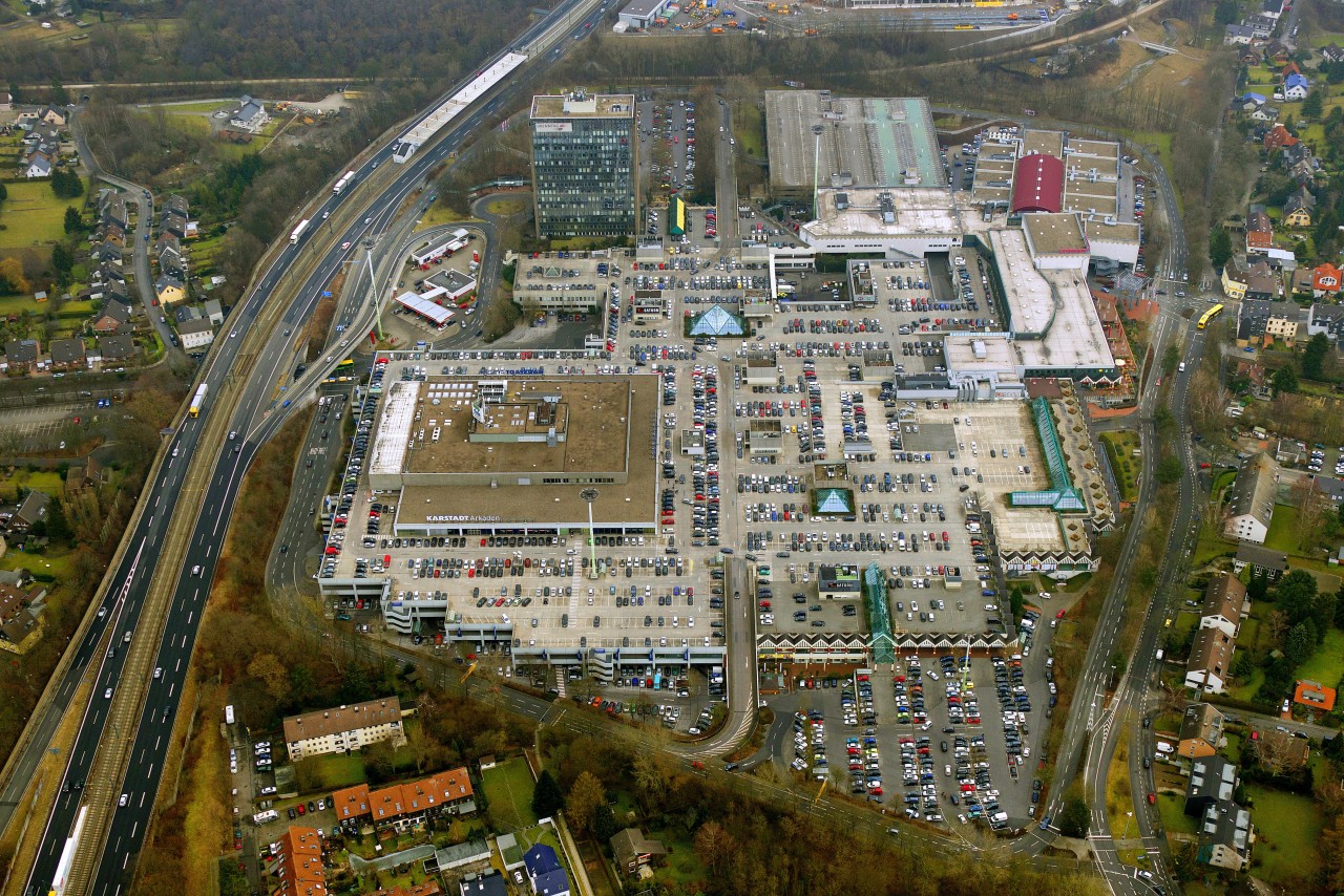 Das Rhein-Ruhr-Zentrum in Mülheim (RRZ) hat gute Neuigkeiten für die Kunden. (Archiv)