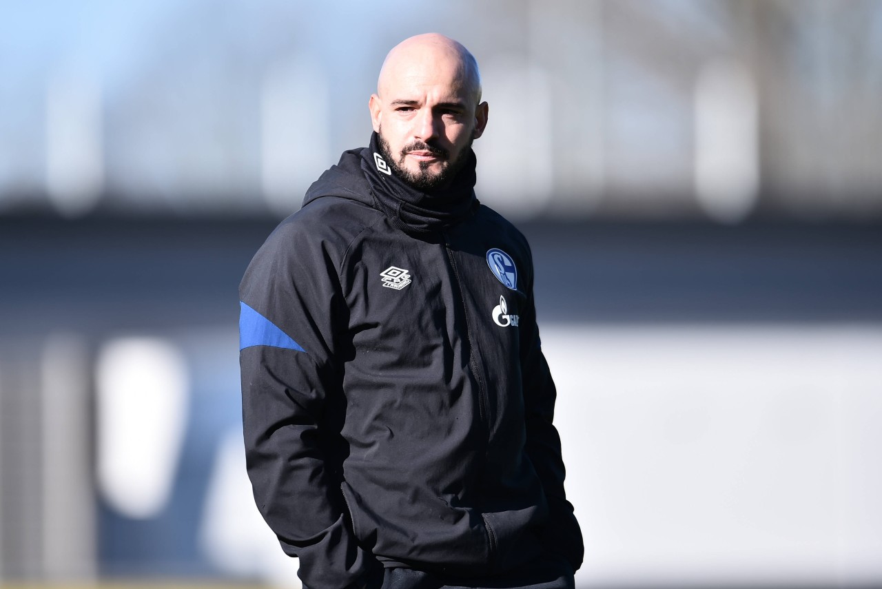 FC Schalke 04: U17-Erfolgstrainer Onur Cinel wird auch Co-Trainer bei Österreich.