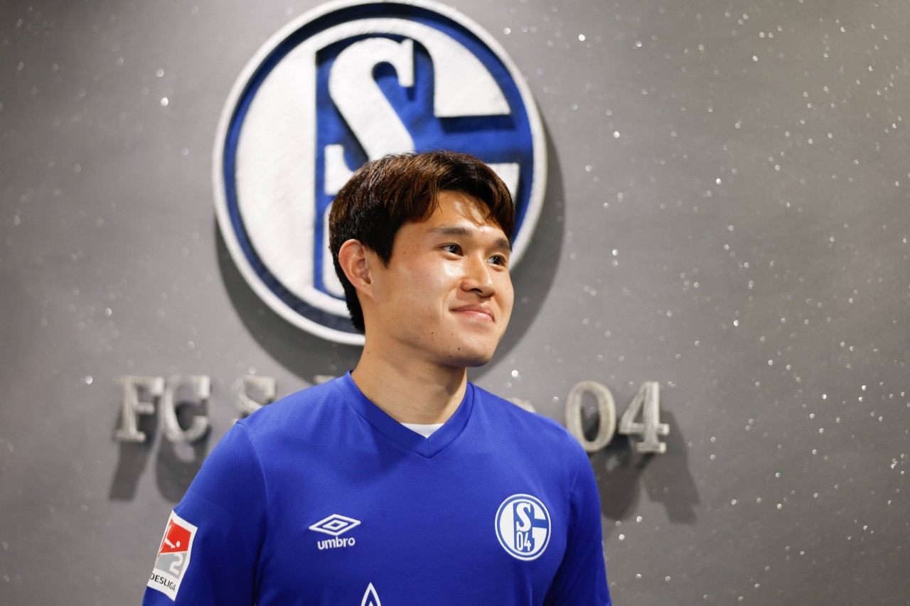 Beim FC Schalke 04 herrschte kurzzeitig Verwirrung um den Transfer von Dong-gyeong Lee.