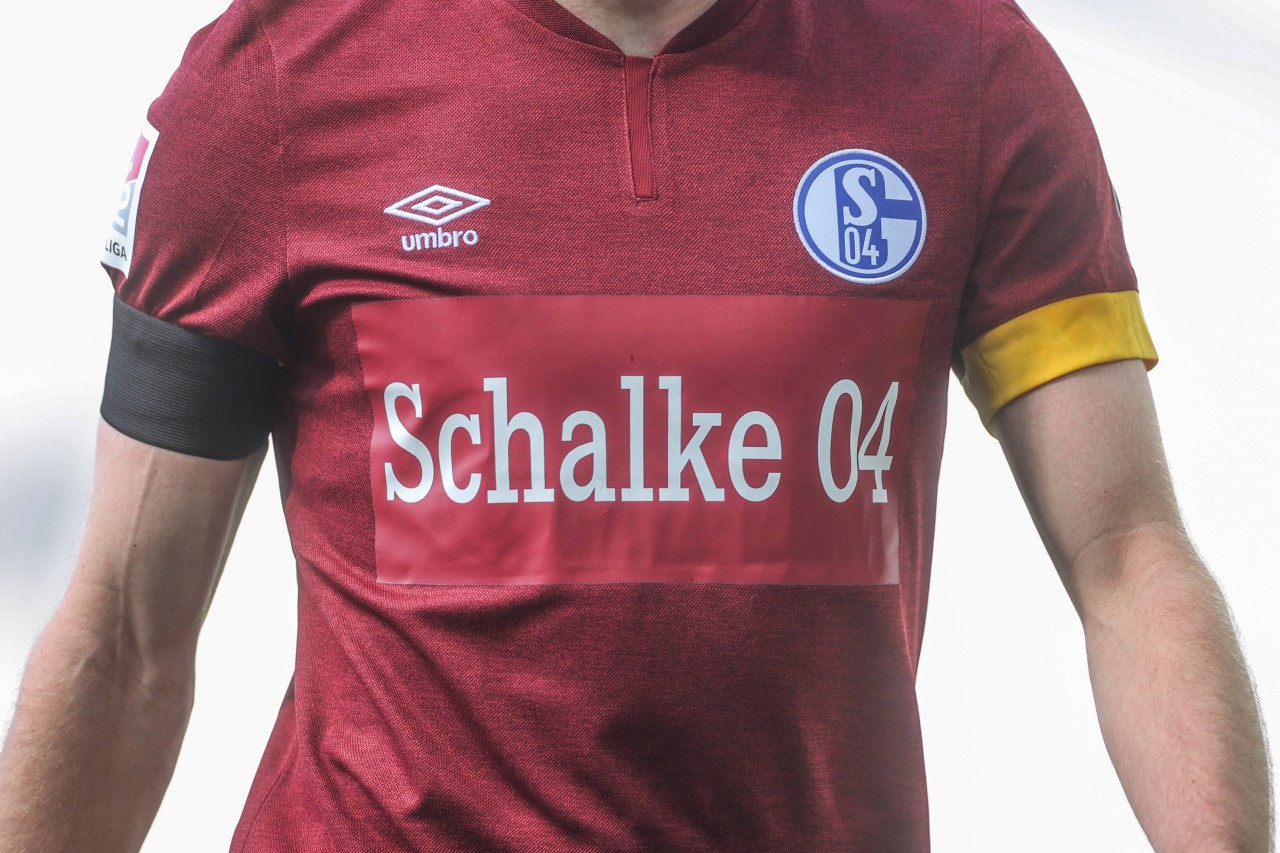 Der FC Schalke 04 hilft den Opfern des Ukraine-Kriegs.