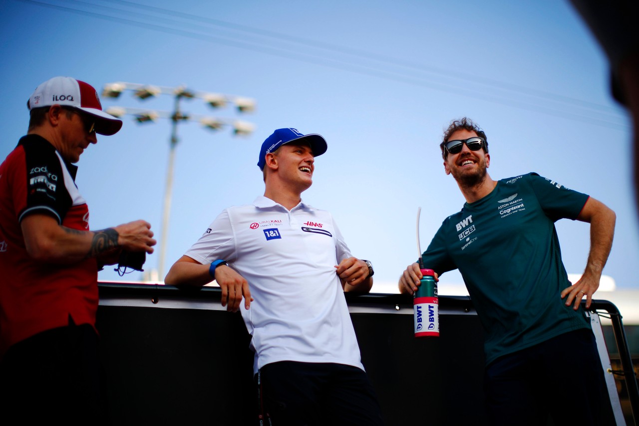 Sky hat das „Race of Champions“ 2022 im Programm – mit Vettel und Schumacher als Teamkollegen.