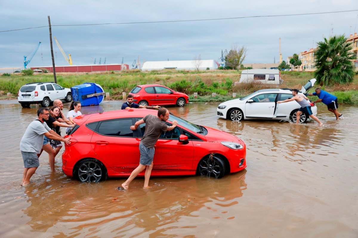 überschwemmung spanien.jpg