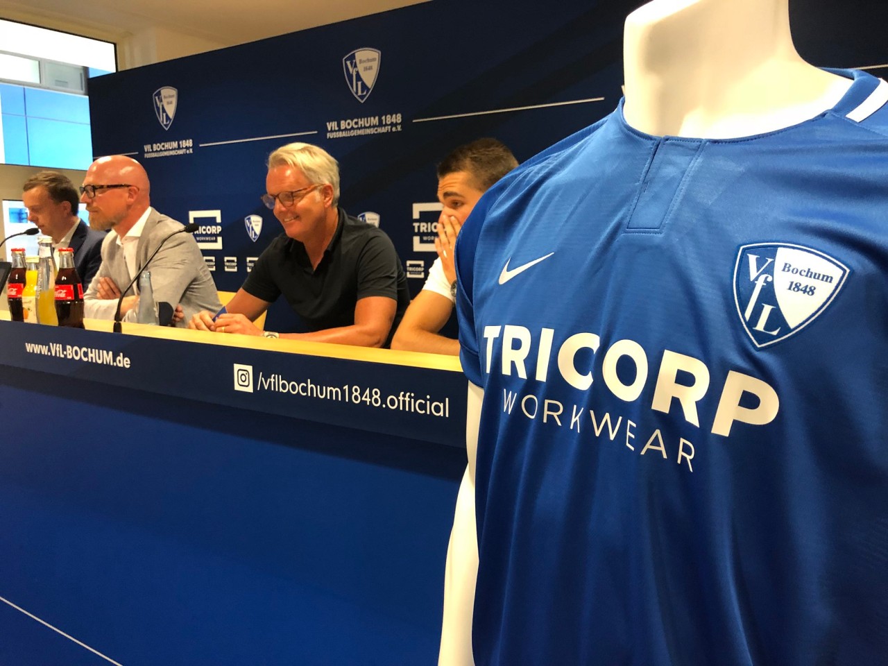 Der neue Hauptsponsor des VfL Bochum kommt aus den Niederlanden: Tricorp Workwear ziert ab sofort die Bochumer Trikotbrust.