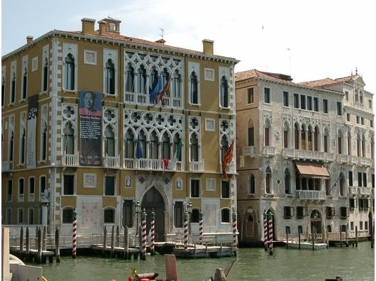 80 Wohnungen und Zimmer hat die Mitwohnzentrale im Angebot: Auch eine Bleibe im im Palazzo ist zu haben., Helga Gross aus Nürnberg hat Mitwohnzentrale in Venedig gegründet