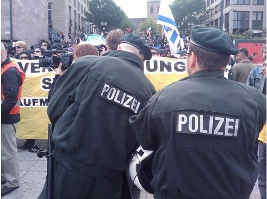 Gegendemonstration in Dortmund.