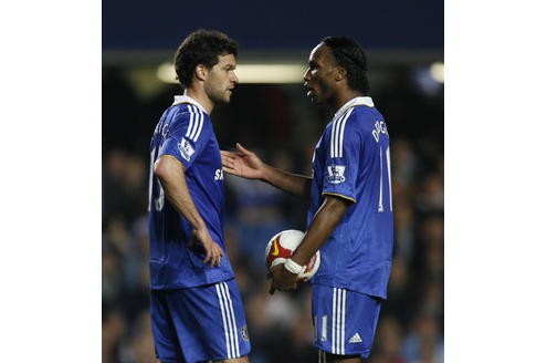 ... und beim FC Chelsea (hier mit Didier Drogba) auch zwischen 2008 und 2010 Stamm- und Führungsspieler.