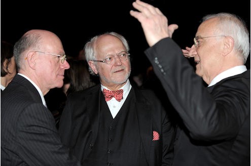 Bundestagspräsident Dr. Norbert Lammert im Gespräch mit Franz-Xaver Ohnesorg und Fritz Pleitgen. Foto: Matthias Graben / WAZ FotoPool