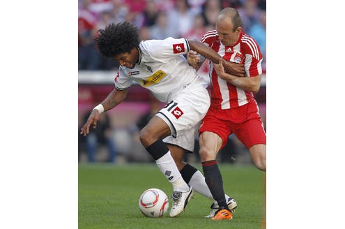 Trotz der Niederlage gegen den FC Bayern München gehörte Dante zu den besten Innenverteidigern dieses Spieltags. 