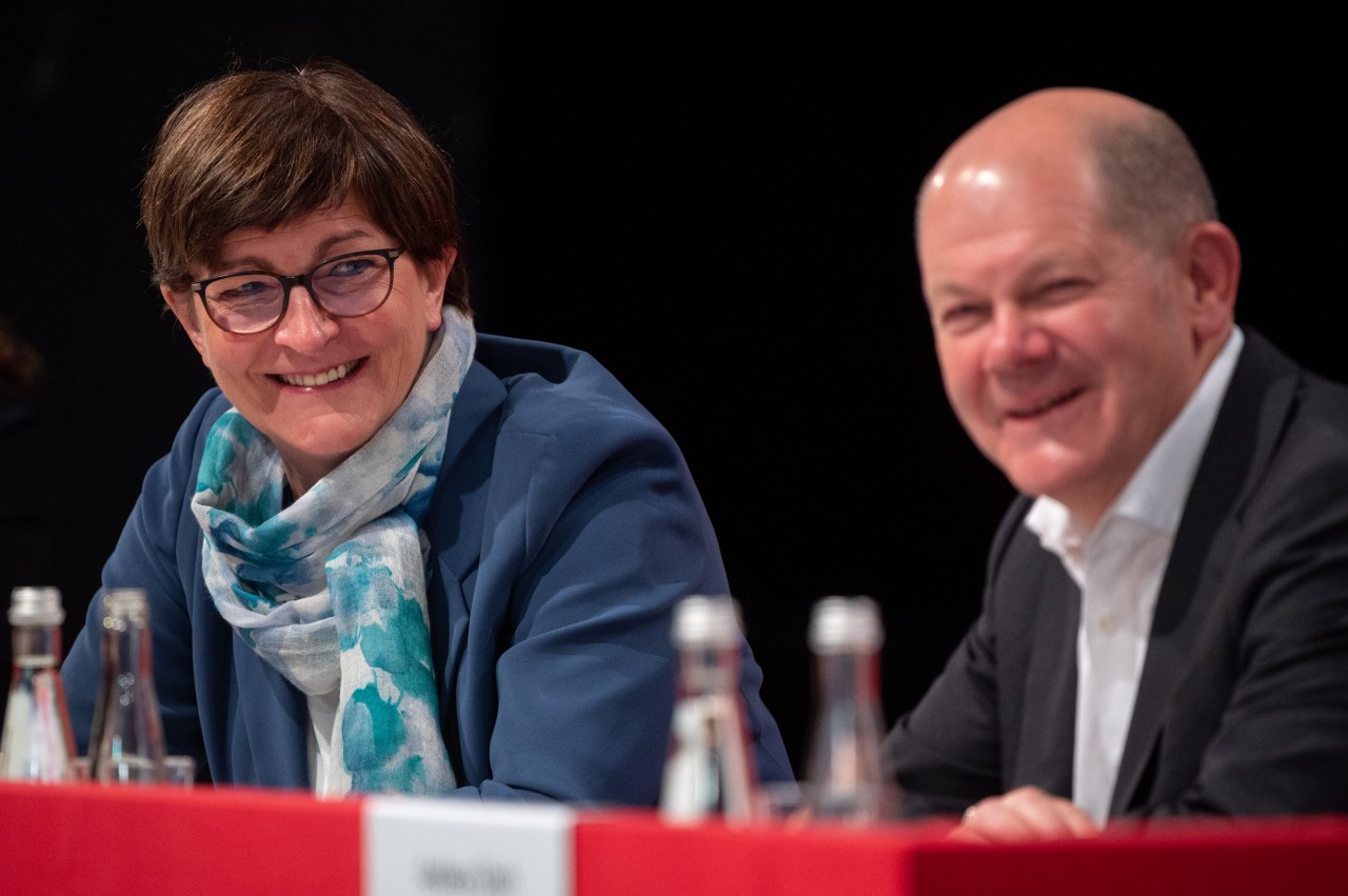 Wird die umstrittene SPD-Vorsitzende Saskia Esken Bundesministerin? 