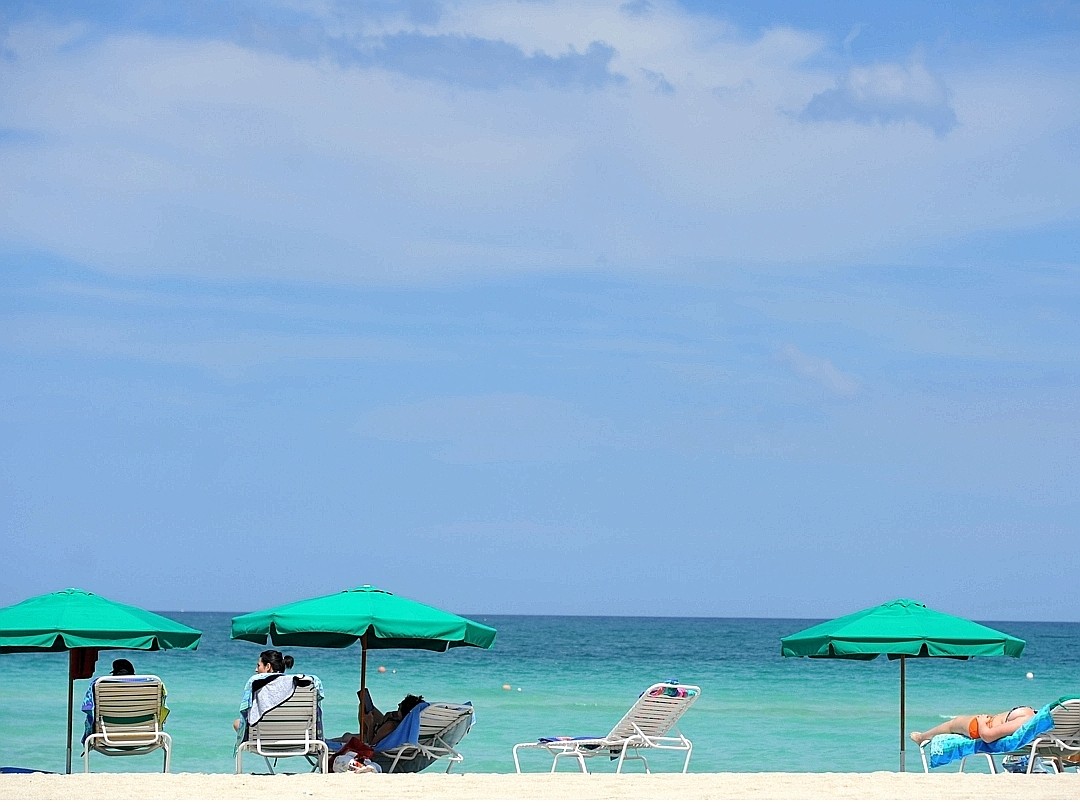 Ruhe und Entspannung suchen die meisten Urlauber am Meer.