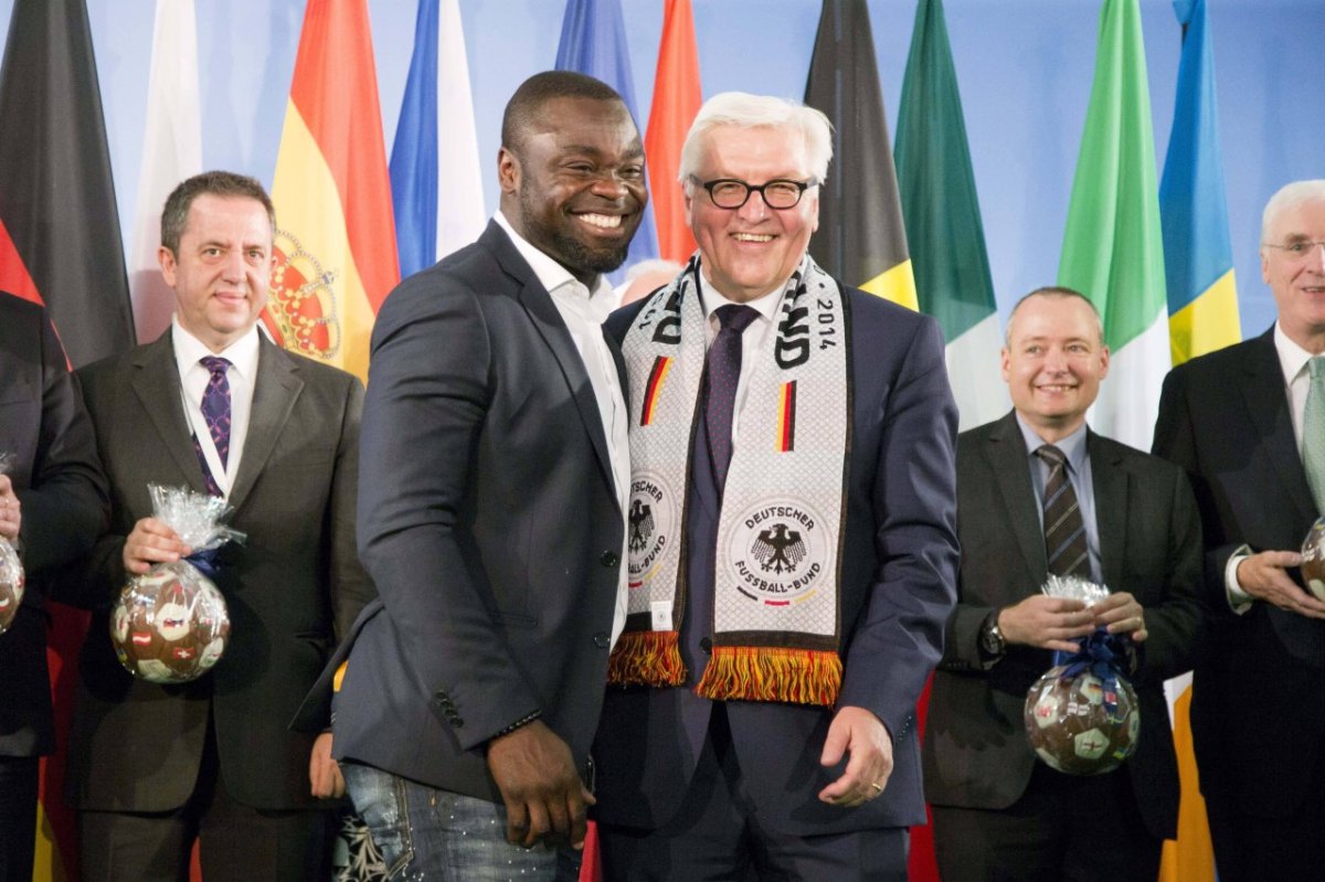 Asamoah_Steinmeier.jpg