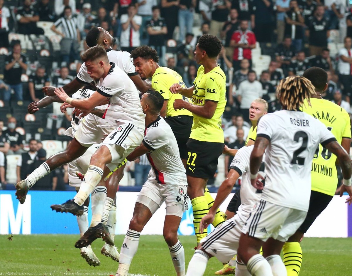 Bellingham guia estreia vitoriosa do Dortmund sobre o Besiktas na Champions