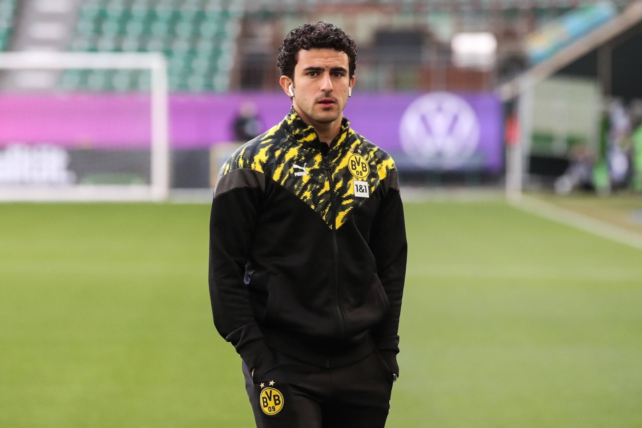 Fans von Borussia Dortmund warten auf das Comeback von Mateu Morey.