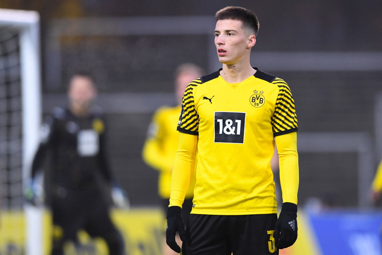 Verlässt Tobias Raschl im Sommer Borussia Dortmund?