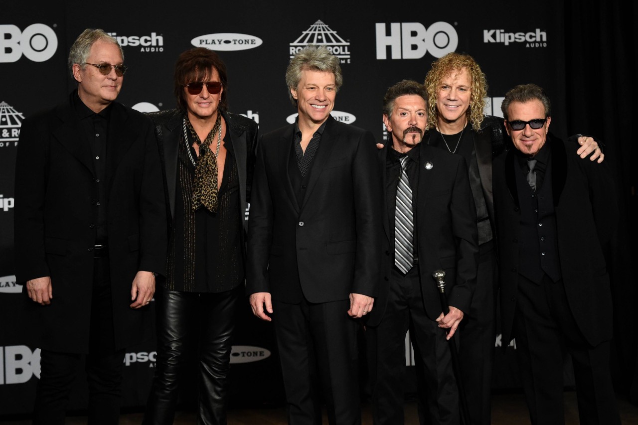 Bon Jovi im Jahr 2018 mit Gründungsmitglied Alec Such (dritter von rechts), der die Bahn 1994 verließ. (Archivfoto)