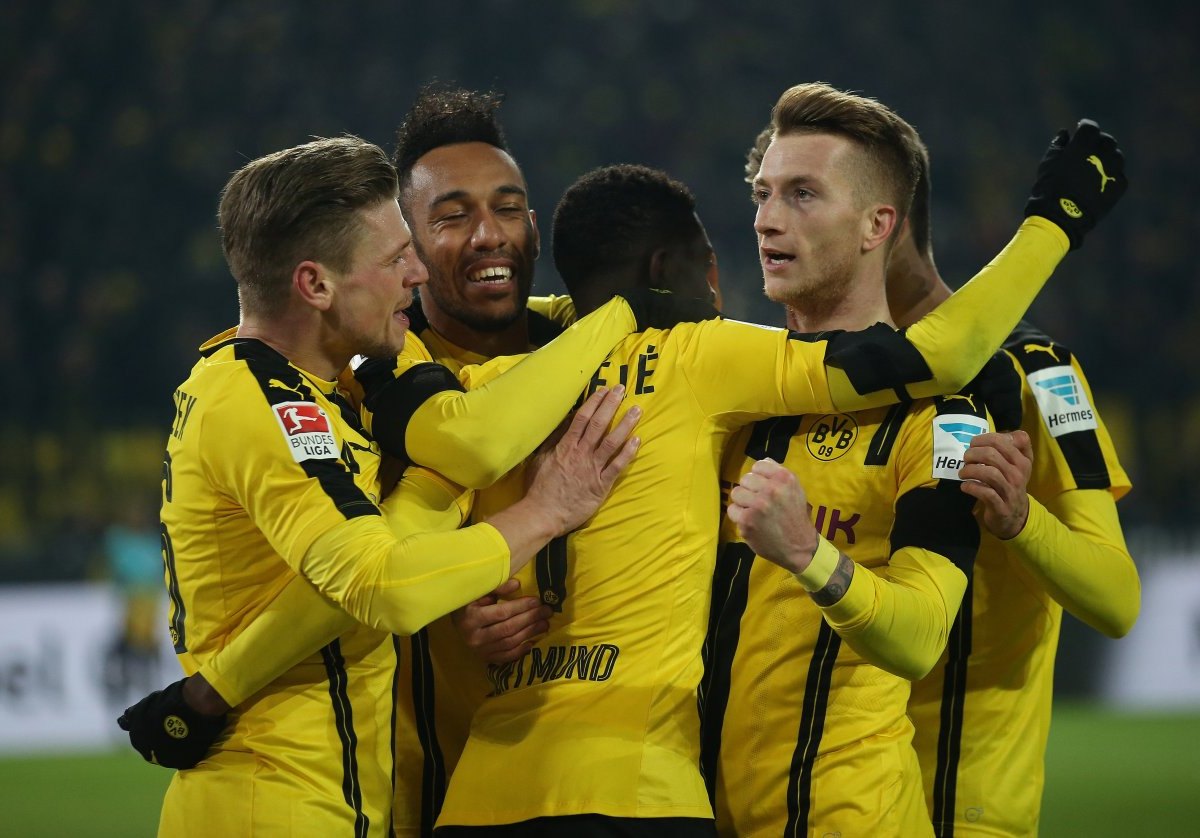 Borussia Dortmund Jubel.jpg