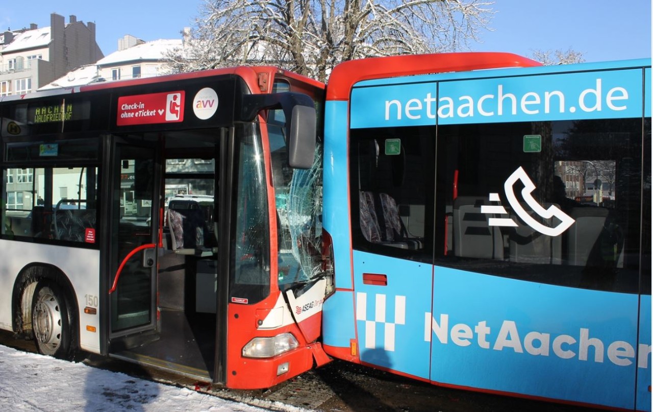 Bus-Unfall in Aachen