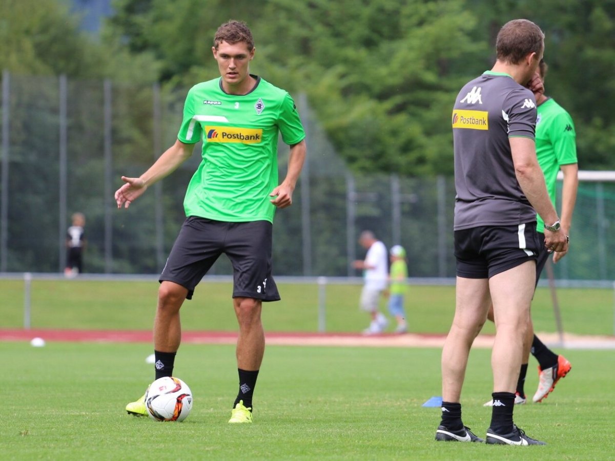 Christensen Gladbach Trainingslager.jpg