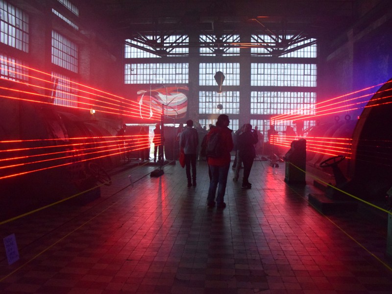 In Moers in der Maschinenhalle Pattberg gab es eine Lasershow.