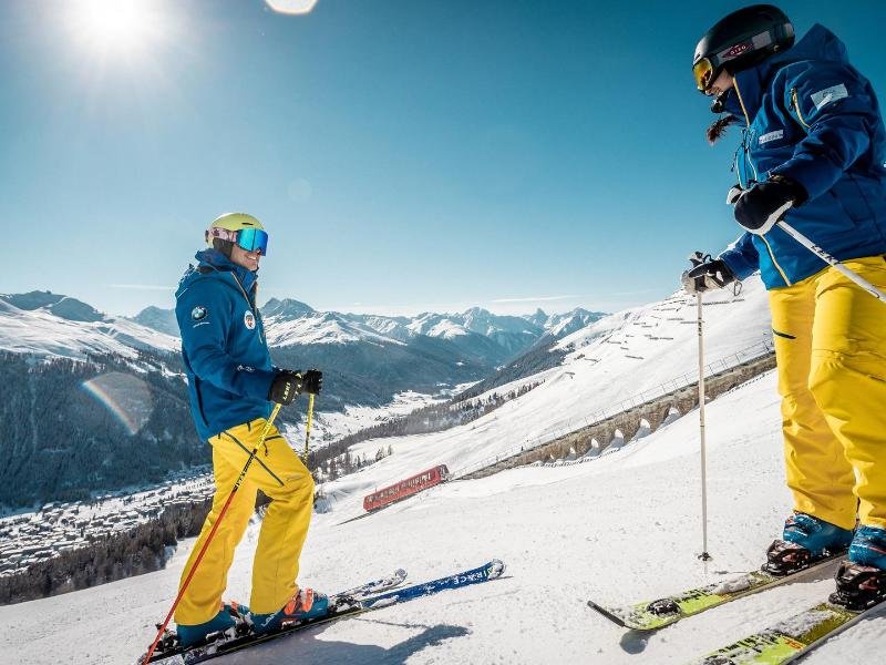Das Skigebiet Davos-Klosters in Graubünden bietet eine herausragende Höhendifferenz.
