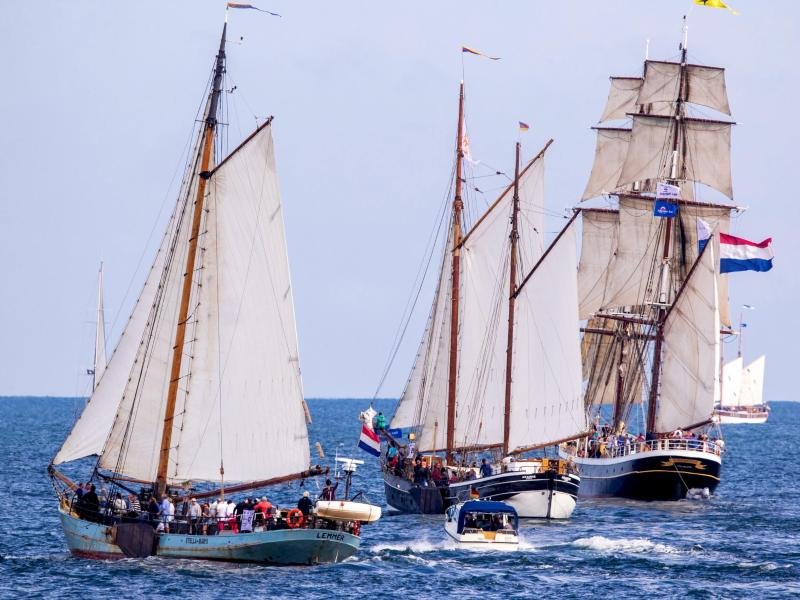 Die Hanse Sail Rostock soll in diesem Jahr wieder stattfinden - vergangenes Jahr musste das Volksfest ausfallen.