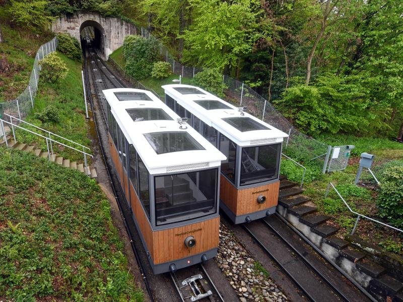 Die Merkurbergbahn in Baden-Baden wurde erneuert. Für Menschen mit Handicap oder Eltern mit Kinderwagen gibt es nun einen barrierefreien Zugang.