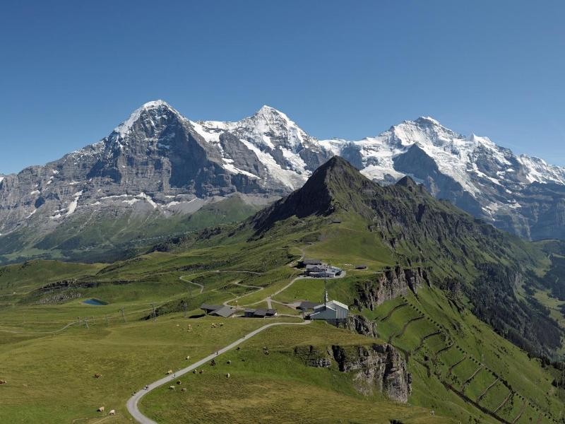 Eiger, Mönch und Jungfrau überragen die Region rund um Grindelwald.