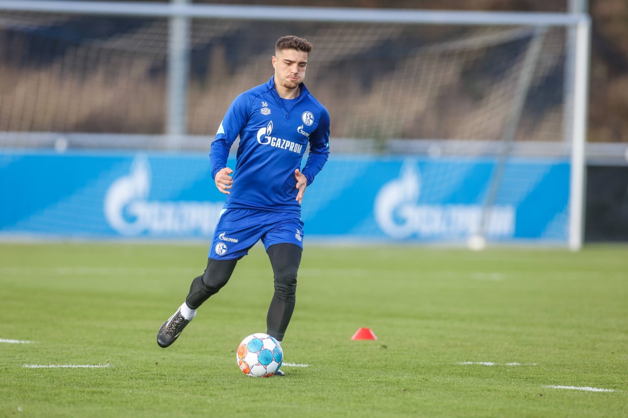 Blendi Idrizi kehrte wieder ins Schalker Mannschaftstraining zurück.