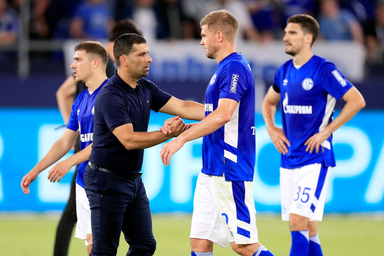 FC Schalke 04: An Simon Terodde (r.) scheint kein Weg vorbei zu führen. 