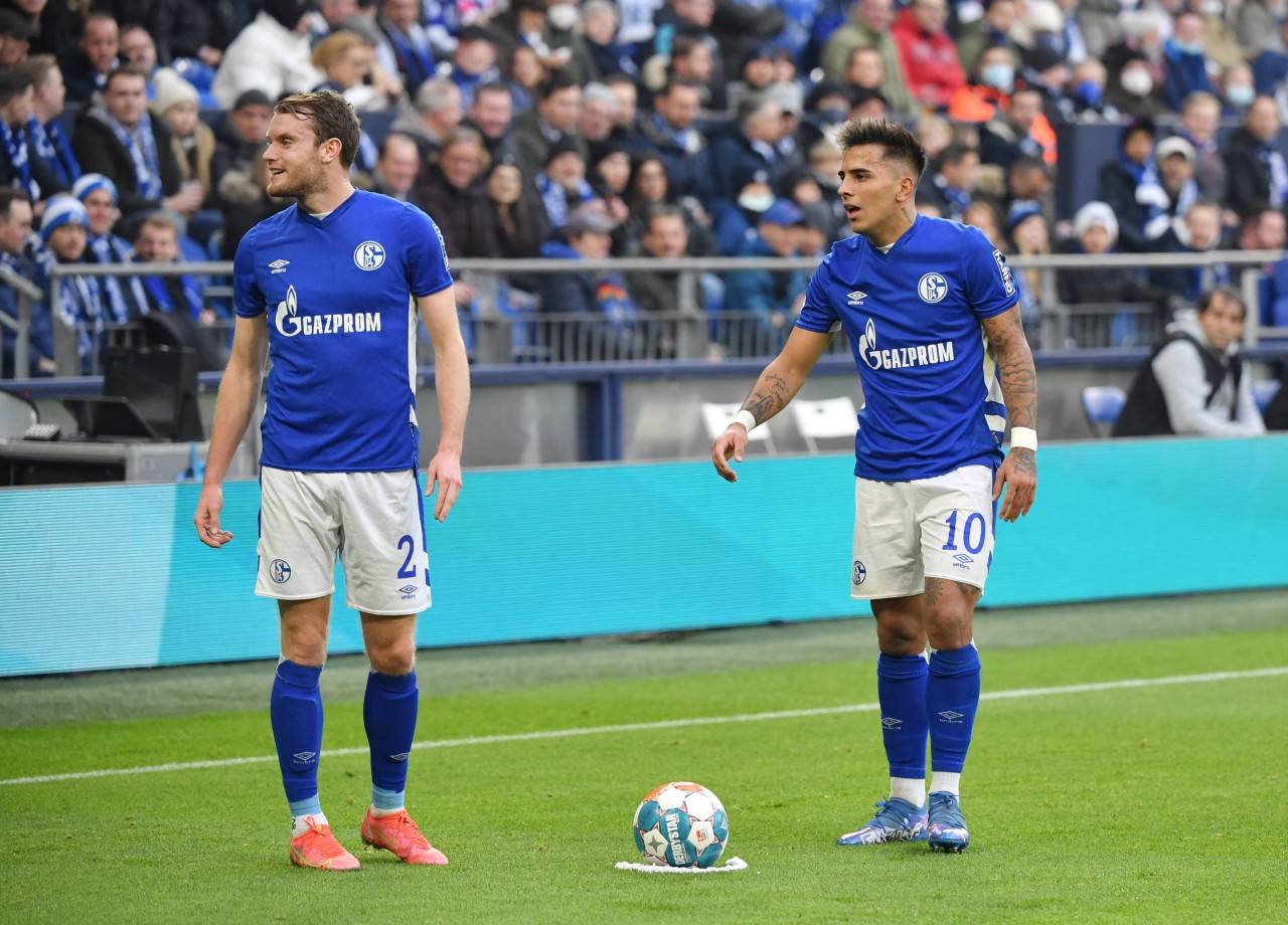 Rodrigo Zalazar (r.) derzeit von Eintracht Frankfurt ausgeliehen, will nicht zum Bundesligisten zurück. Kann der FC Schalke 04 zuschlagen?
