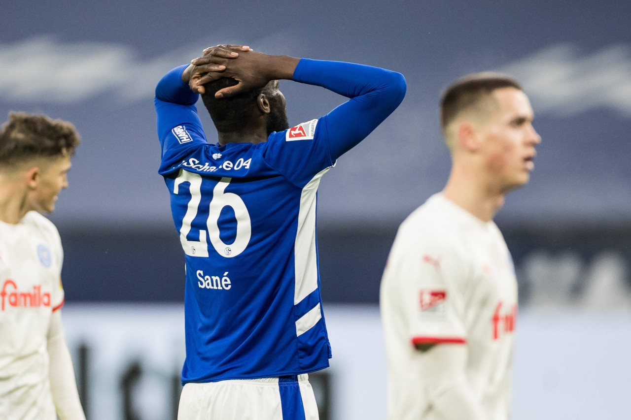 Salif Sané feierte sein Startelfcomeback beim FC Schalke 04.