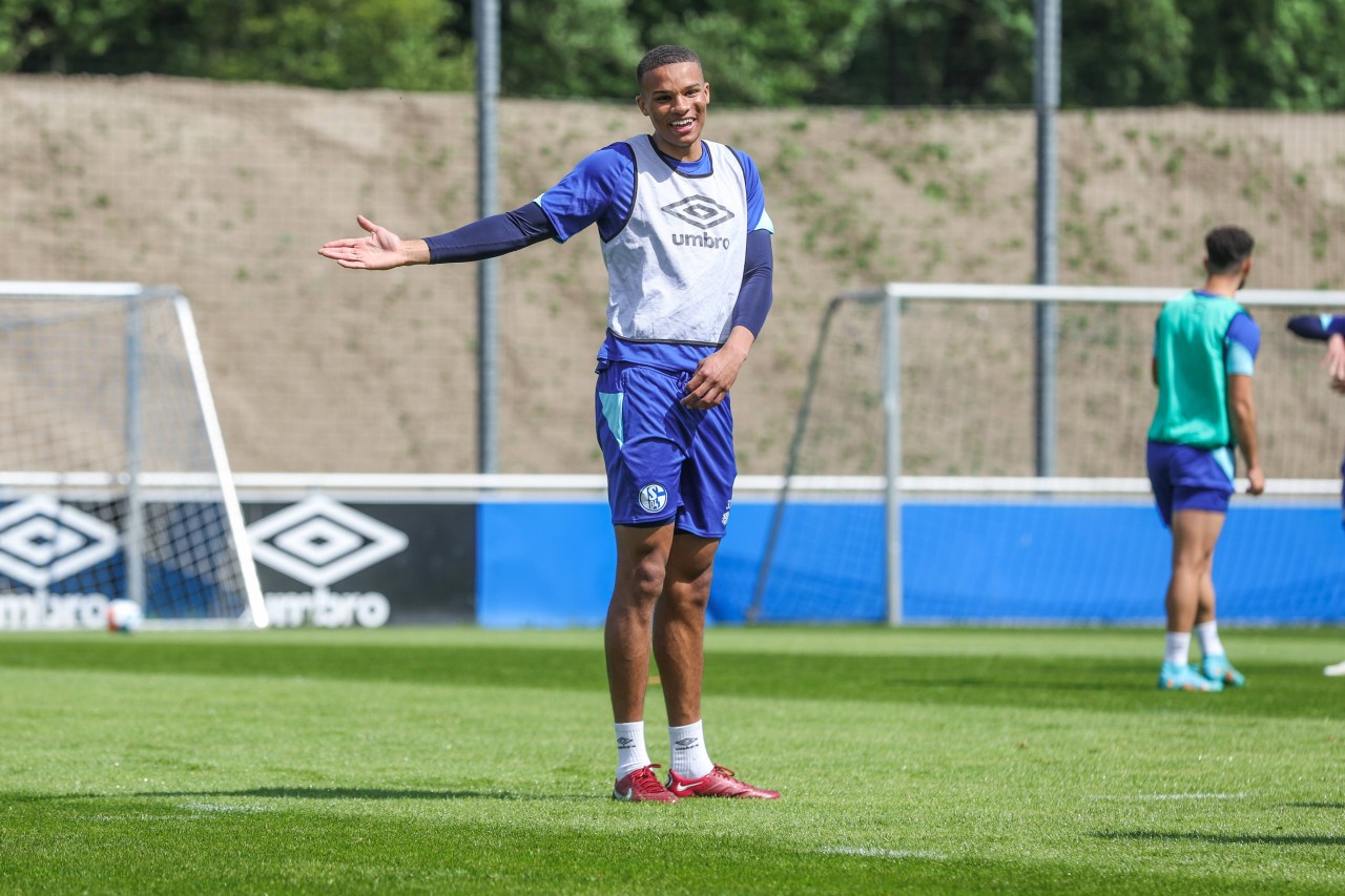 FC Schalke 04: Malick Thiaw stand schon im Januar vor einem Wechsel. Wird das jetzt im Sommer der Fall sein?