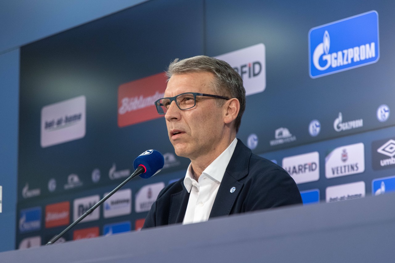 FC Schalke 04: Peter Knäbel hat eine klare Forderung an die neuen Spieler.