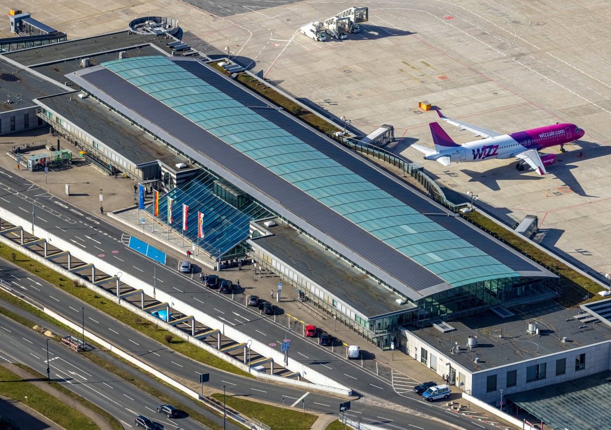FlughafenDortmund.jpg