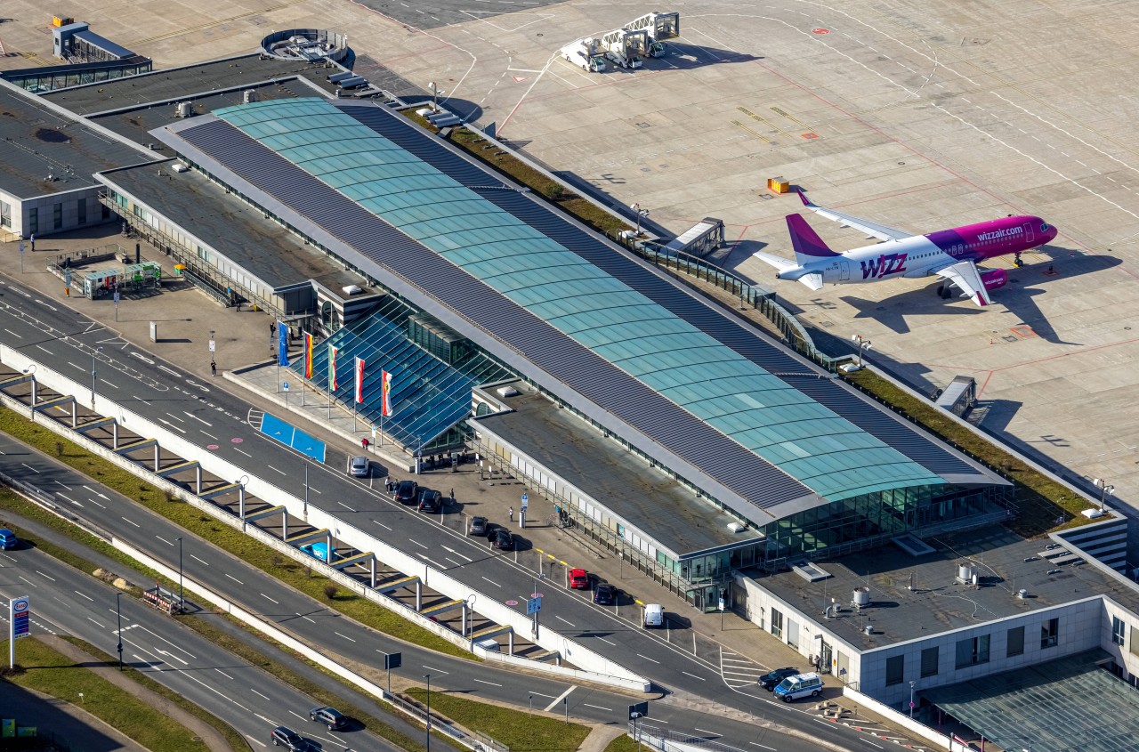 Am Flughafen Dortmund bietet Wizzair ein neues Reiseziel für Urlauber an. (Symbolfoto)