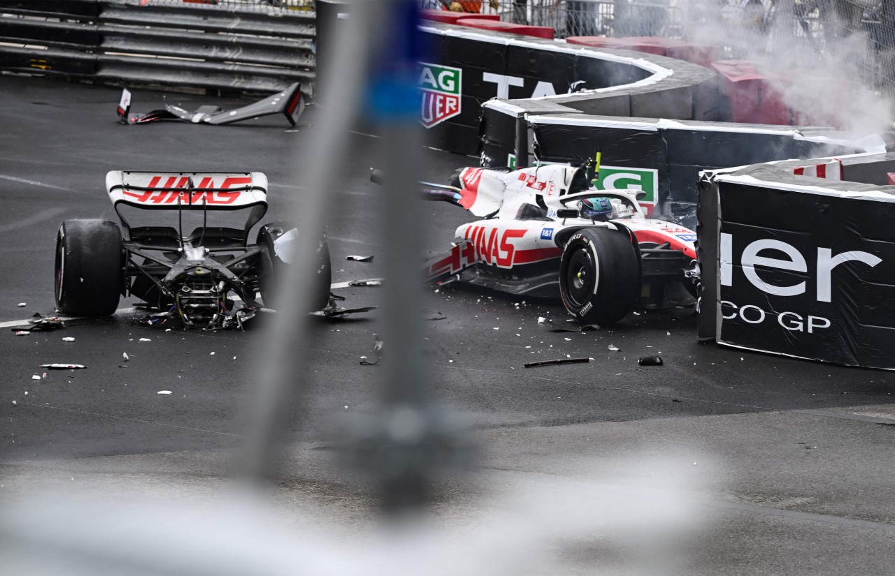 Formel 1: Heftiger Unfall von Mick Schumacher in Monaco!