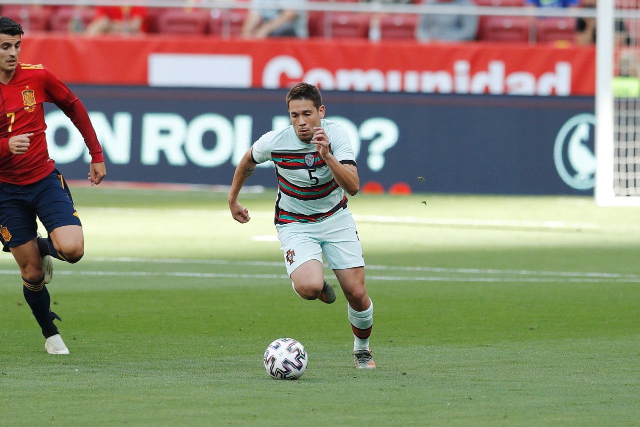 Auch bei der portugiesischen Nationalmannschaft ist BVB-Star Raphael Guerreiro Stammspieler.