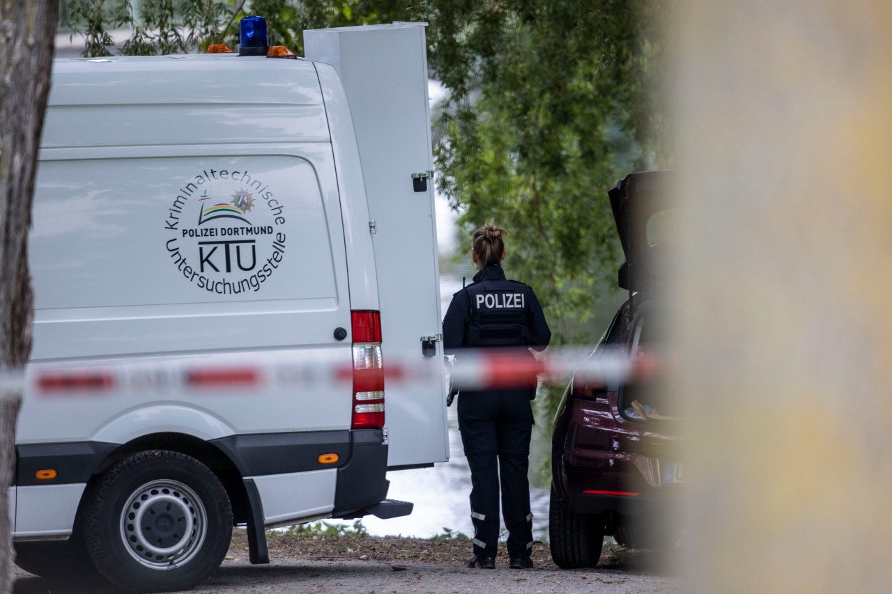 Hamm: Eine Mordkommission der Polizei Dortmund ermittelt nach dem gewaltsamen Tod einer jungen Frau in der Nähe des Oberlandesgerichts.