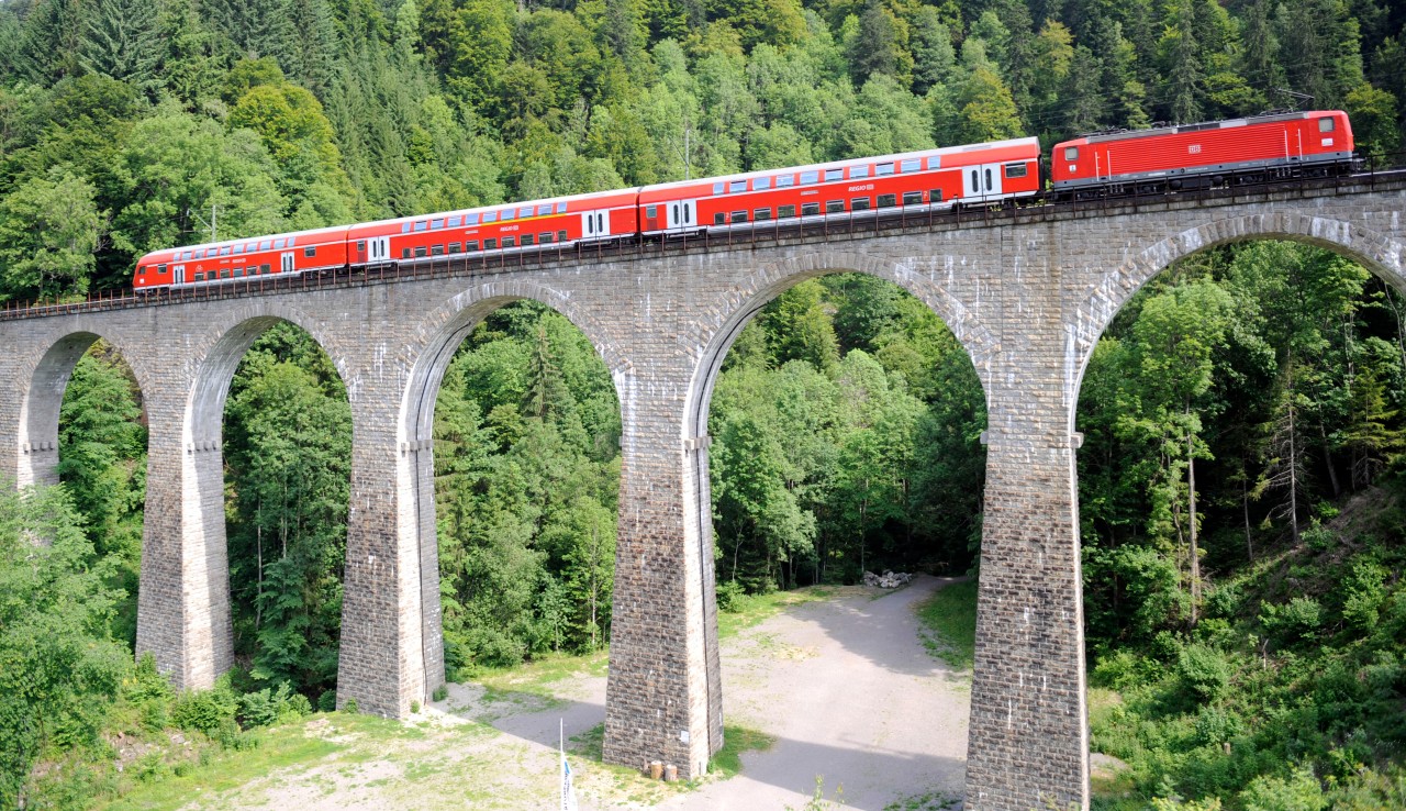 Die Höllentalbahn ist eine der steilsten Bahnlinien in Deutschland.