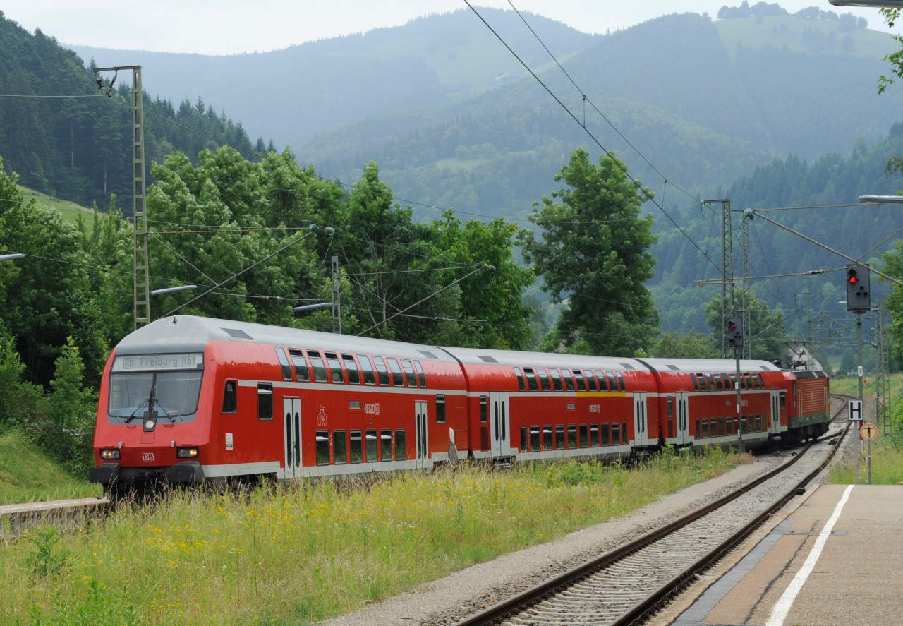 Unterwegs im malerischen Hochschwarzwald: Die Höllentalbahn feiert ihren 125. Geburtstag.